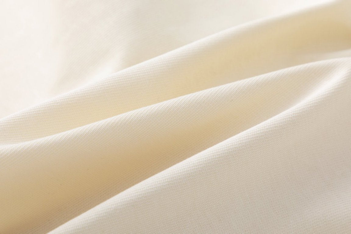 AMRI MA Outline pocket T-Shirts